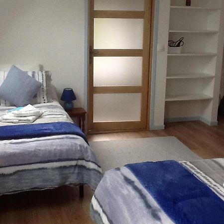 Captivating 2-Bed House With Log Burner In Kerien ภายนอก รูปภาพ