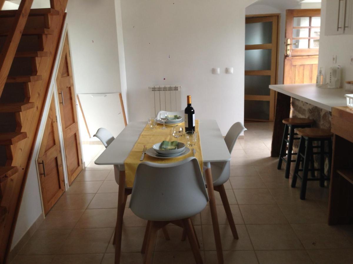 Captivating 2-Bed House With Log Burner In Kerien ภายนอก รูปภาพ