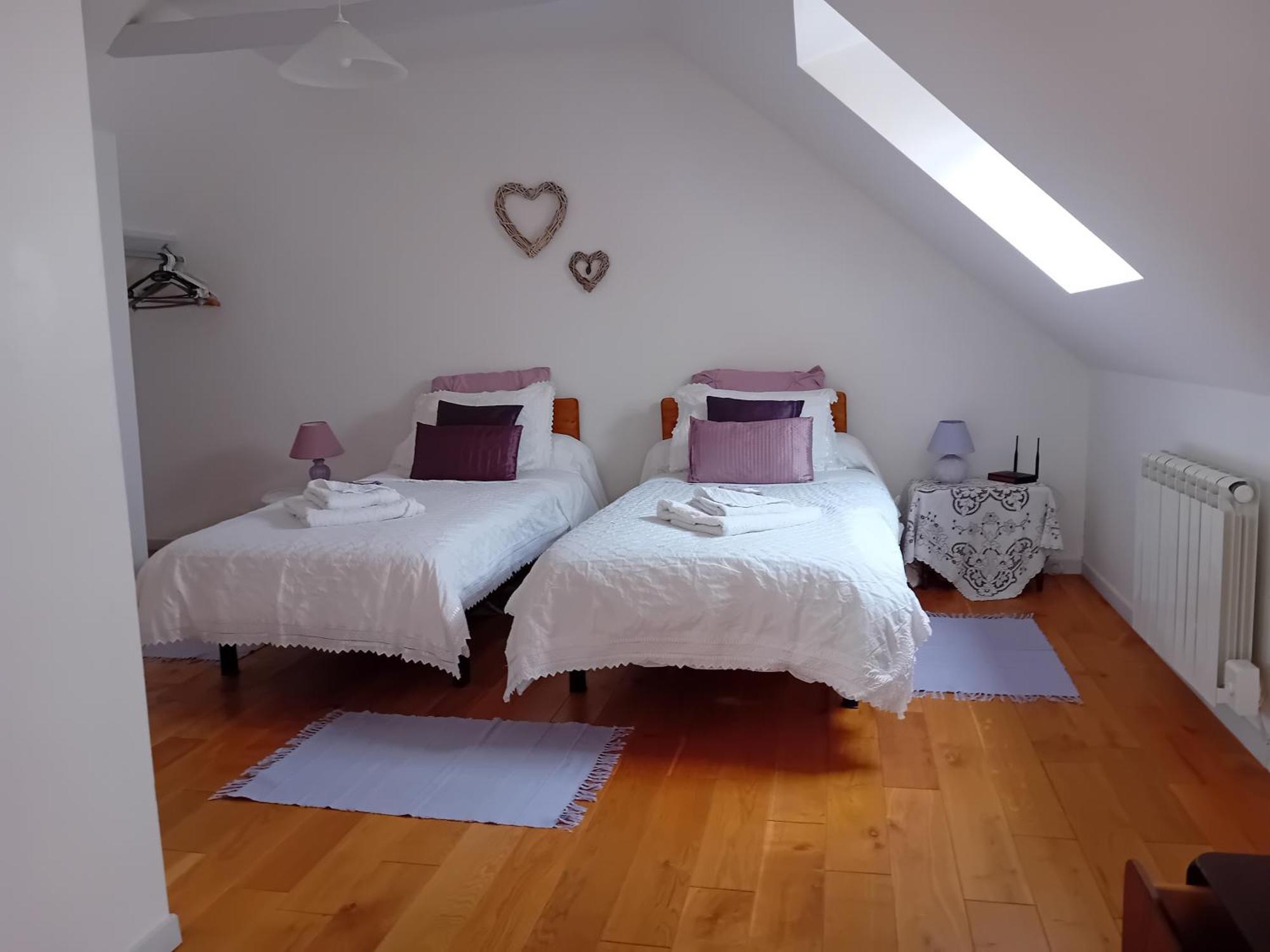 Captivating 2-Bed House With Log Burner In Kerien ภายนอก รูปภาพ